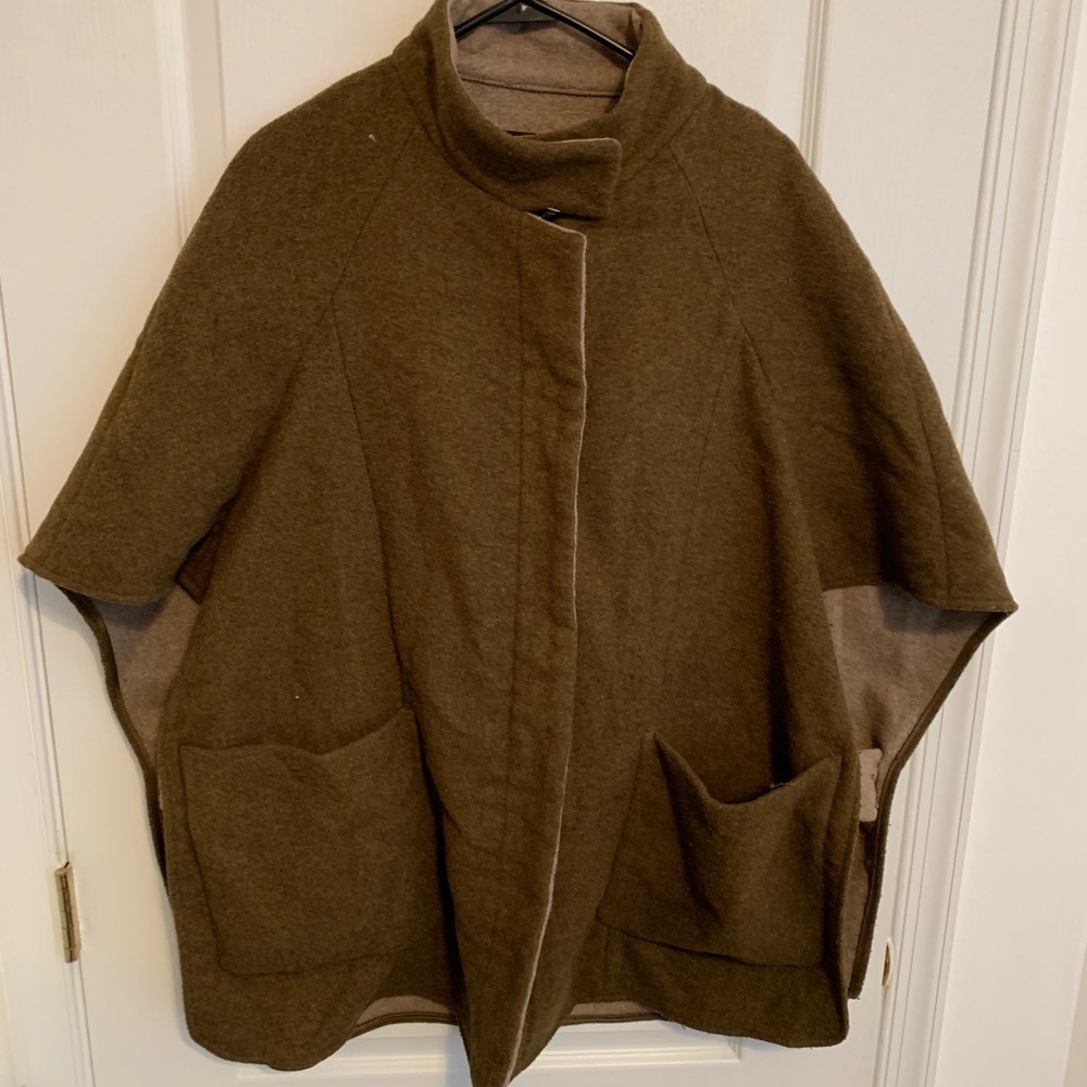 Zara cape size M used